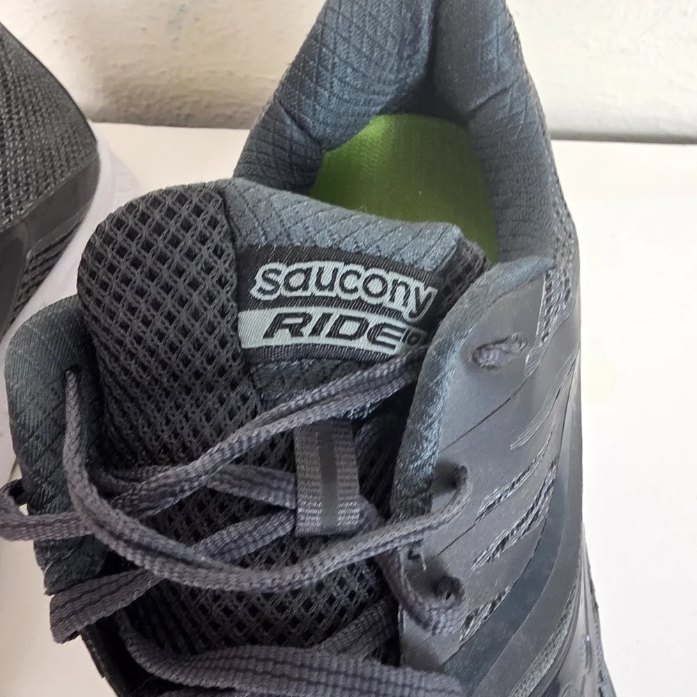 Saucony Ride 10 S20373-7 EVERUN Men's 9 Running Shoes Gunmetal Grey Trainer